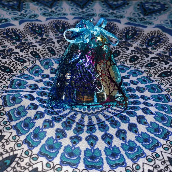 Happiness Essential Oil Blend - Picture 8 of 15